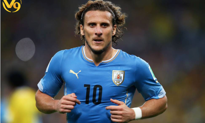 Diego Forlán làm gì sau khi giải nghệ?