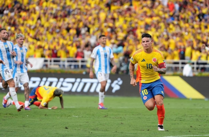 Vắng Messi, Argentina thua đau trước Colombia