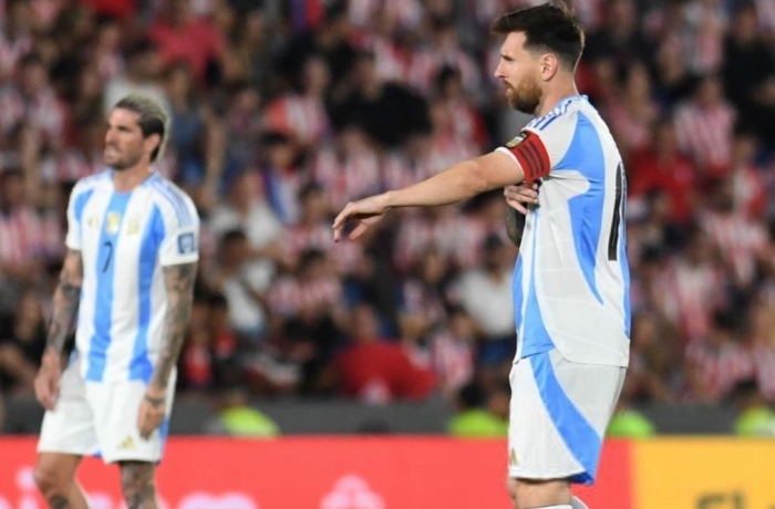 Messi 'tịt ngòi', Argentina thua ngược Paraguay sau 8 năm