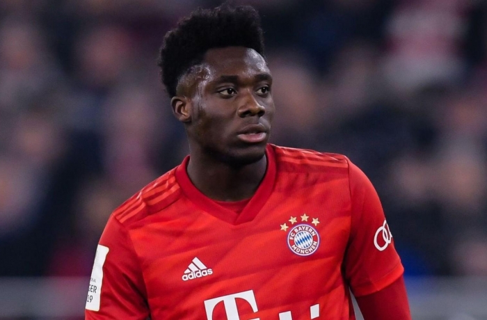 Alphonso Davies ra 'yêu sách' làm khổ Bayern Munich