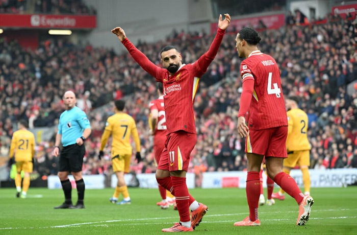 Salah tỏa sáng, Liverpool xây chắc ngôi đầu Ngoại hạng Anh