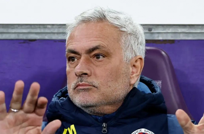 Galatasaray khởi kiện hình sự đối với HLV Jose Mourinho