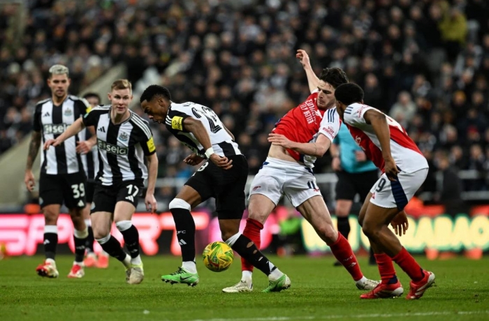 Thắng nghẹt thở Newcastle, Arsenal khép lại mùa giải trong top 3