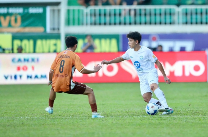 Hòa kiên cường Nam Định, HAGL vẫn đứng đầu bảng V-League