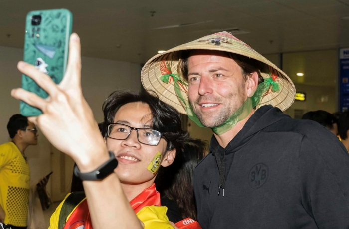 Marco Reus và dàn sao Dortmund 'cập bến', sẵn sàng đấu ĐT Việt Nam