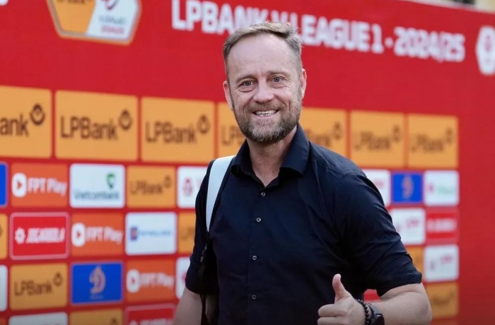 HLV Mano Polking: 'Tôi quá hạnh phúc'