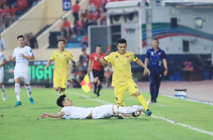 Lương Hoàng Nam: Sự 'hồi sinh' của tài năng từng dự U20 World Cup