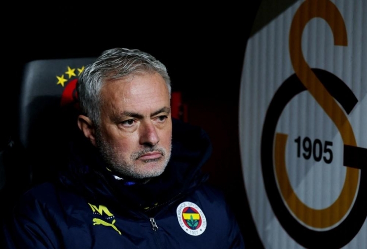 Nếu rời Fenerbahce, Mourinho chốt bến đỗ bất ngờ