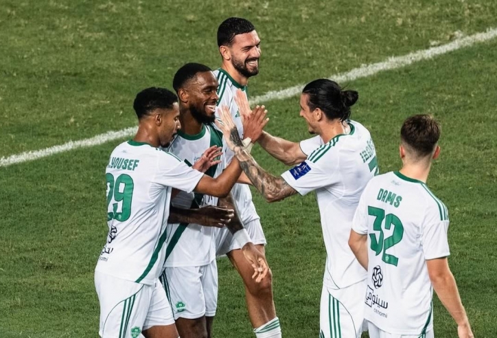 'Siêu tiền đạo' ghi 210 bàn có thể quay trở lại Ngoại hạng Anh