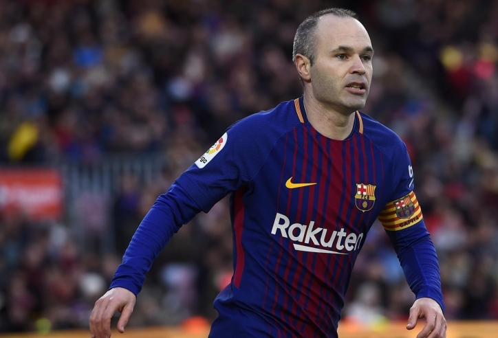 SỐC: Huyền thoại Andres Iniesta bị tố lừa đảo