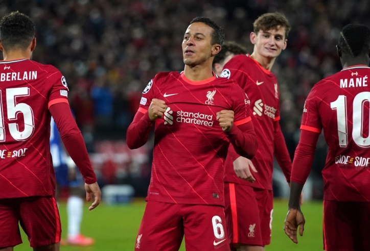 ‘Đôi chân pha lê’ của Liverpool lỡ giải đấu quan trọng nhất trong sự nghiệp