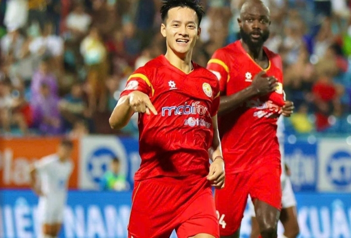 Tiền đạo U23 Việt Nam trải lòng sau khi xé lưới ĐKVĐ V-League