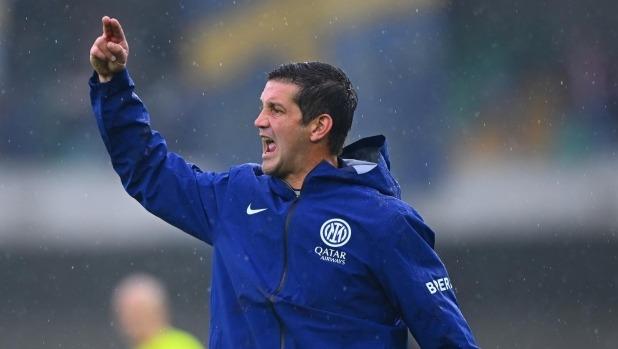 HLV Inter 'phát cuồng' sau bàn thắng phút 90+4