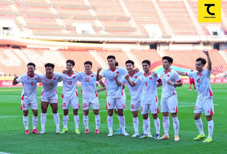 Vì sao trọng tài 'bẻ còi' công nhận bàn thắng của Đình Bắc