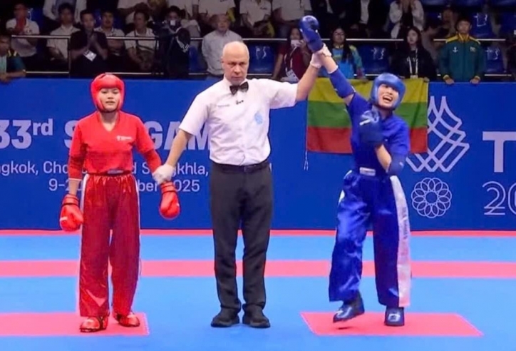 Võ sĩ Thùy Giang xúc động sau khi giành HCV cho thể thao Việt Nam