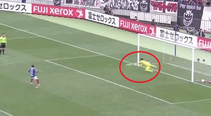 VIDEO: 'Chiêm ngưỡng' loạt penalty tệ nhất thế giới, sút 9 quả không vào