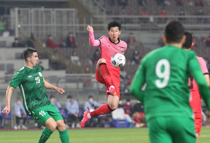Siêu sao Son Heung-min biến đội bạn thành trò hề ở vòng loại World Cup 2022