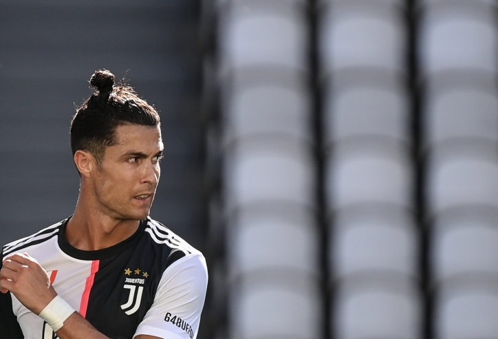 Chốt xong tương lai, Ronaldo chính thức đàm phán hợp đồng với 'gã khổng lồ'