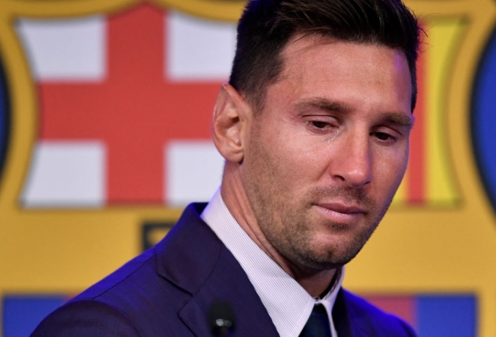 Messi phủ nhận việc đồng ý gia nhập PSG