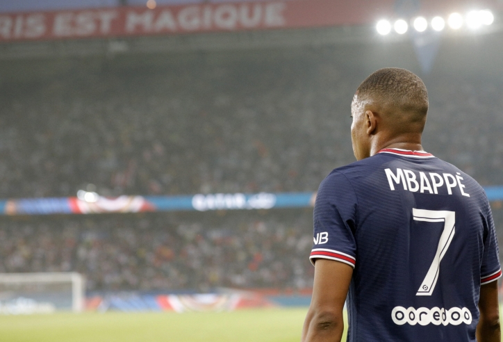 Mbappe bị CĐV Paris Saint-Germain la ó trên sân nhà