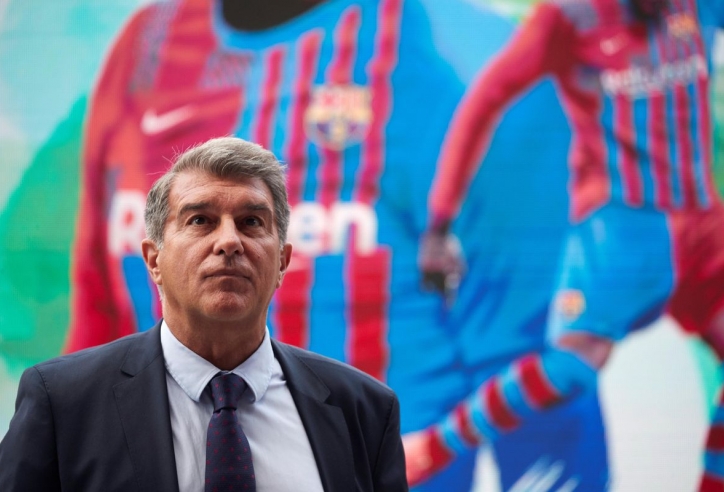 Chủ tịch Barca tức tốc chốt thương vụ 'người thay thế Messi'