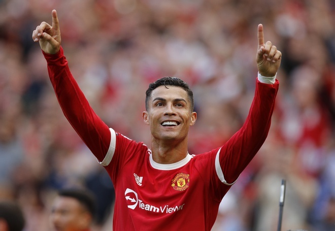 BXH Ngoại hạng Anh vòng 4: Ronaldo đưa MU lên dẫn đầu