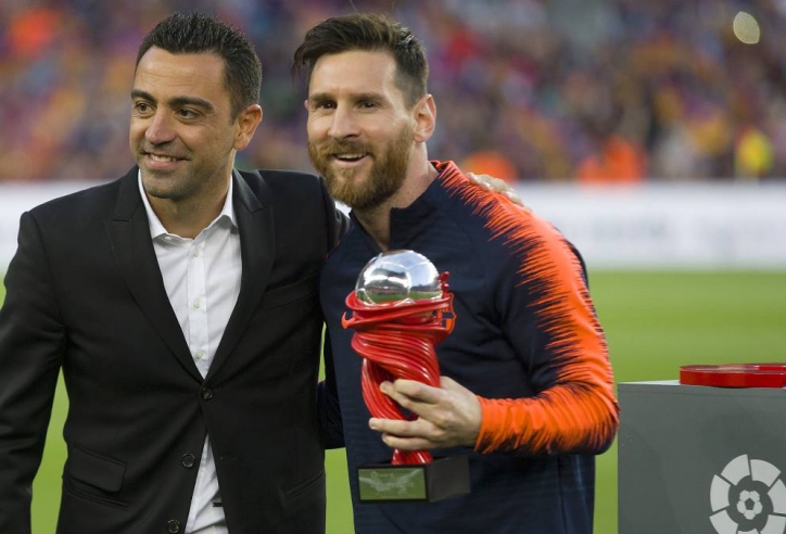 Xavi nói thẳng về viễn cảnh Barca chiêu mộ Lionel Messi