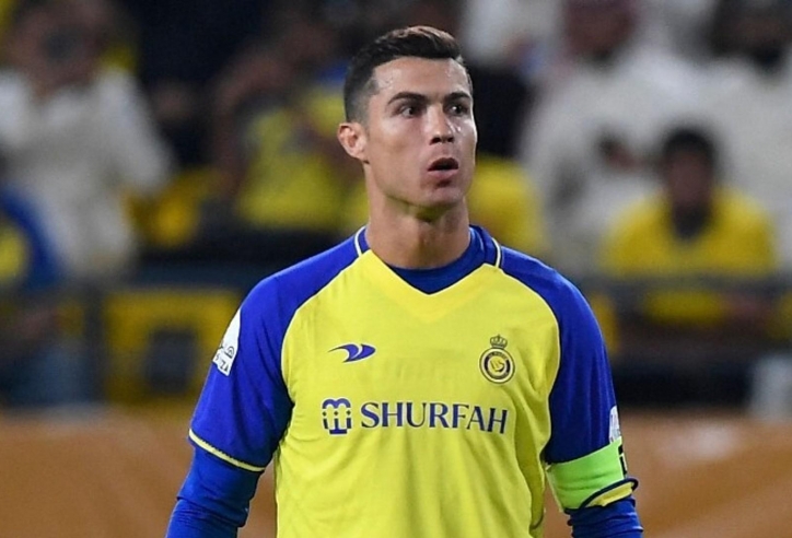 Al-Nassr đại thắng trong ngày Ronaldo 'biến mất'