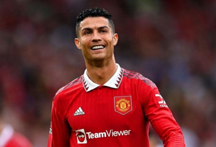 Ronaldo ở lại châu Âu, kéo đồng đội cũ tại Man United tới Al Nassr
