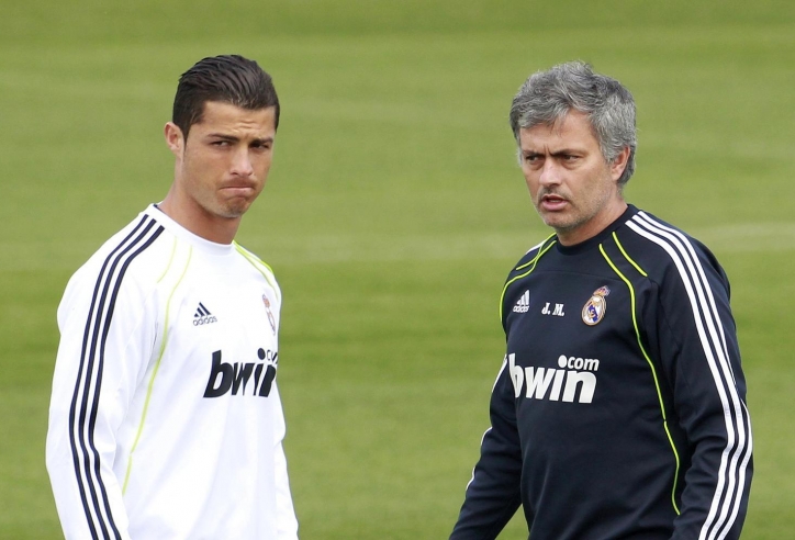 Tái ngộ Ronaldo tại Ả Rập, Mourinho chính thức lên tiếng về tương lai
