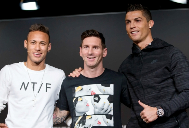 Ronaldo thị uy, kéo thêm 'vệ sĩ' của Messi và bạn thân Neymar sang Ả Rập