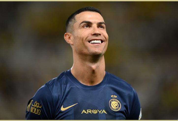 Tiếp tục chói sáng, Ronaldo lập kỷ lục mới khiến cả thế giới ngước nhìn