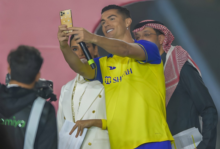 Sếp lớn Al Nassr báo tin vui đến Ronaldo cùng khẳng định mới nhất