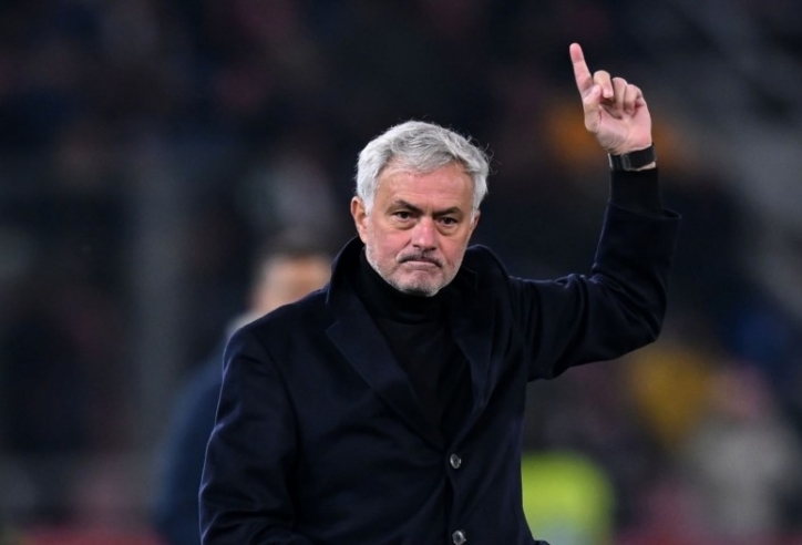 Tin chuyển nhượng 30/10: Mourinho xác nhận tái xuất Ngoại hạng Anh; MU có HLV mới