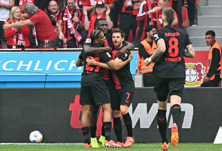 Trực tiếp Bayer Leverkusen 2-0 Augsburg: Giờ nghỉ giải lao