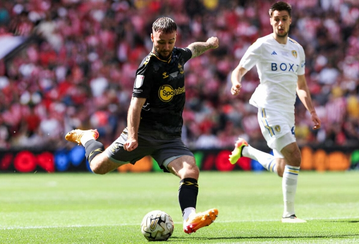 Trực tiếp Leeds United 0-1 Southampton: Đôi công hấp dẫn