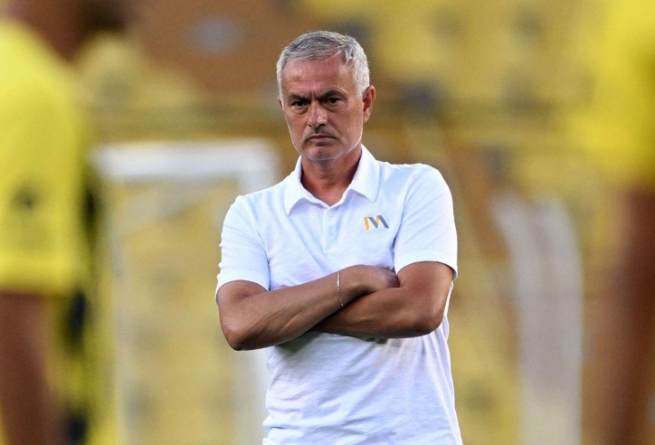 Bị loại khỏi cúp C1, Mourinho lặp lại câu nói nổi tiếng năm 2014