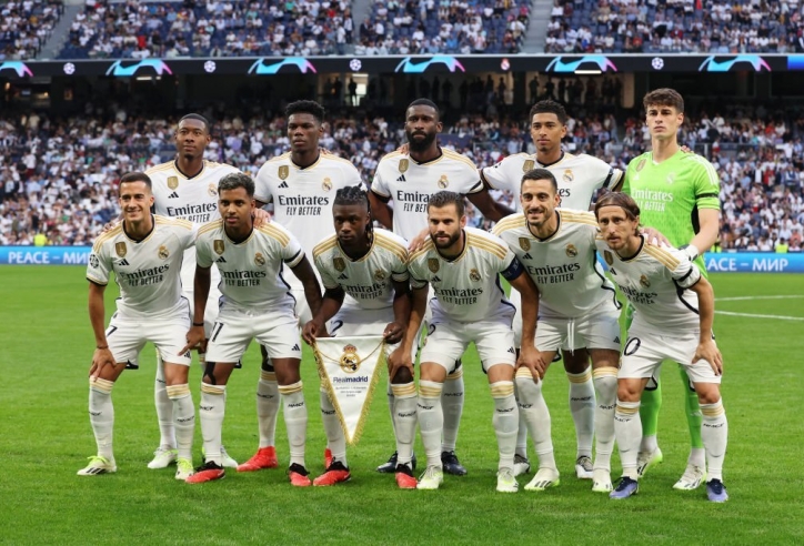 CHÍNH THỨC: Real Madrid công bố đội hình chinh phạt Napoli tại Champions League