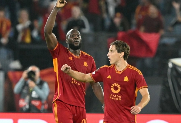 Không thể cản phá Lukaku, Roma duy trì chuỗi toàn thắng tại C2