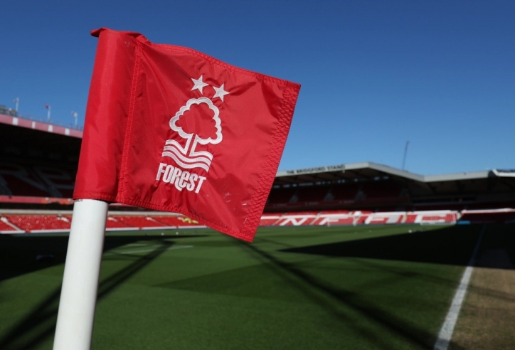 CHÍNH THỨC: Nottingham Forest bị trừ điểm, nguy cơ xuống hạng trước mắt
