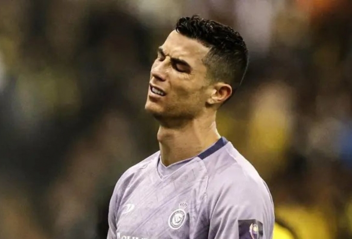 Ronaldo lại tiếp tục làm hành động 'xấu xí'