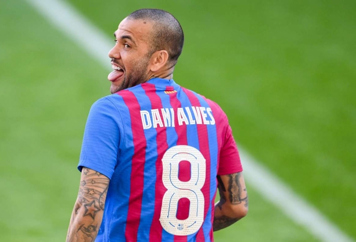 Cựu sao Barca, Davi Alves đối diện án tù