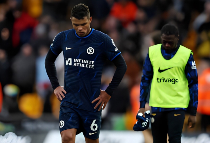 Đá sân khách cho vui, Chelsea lập kỉ lục tồi tệ nhất 3 thập kỷ