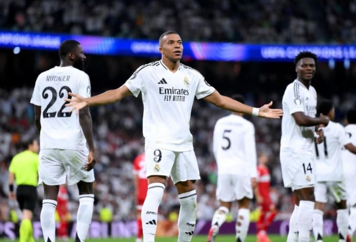 Mbappe ghi danh vào lịch sử Champions League