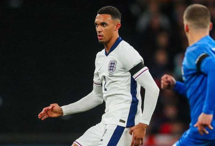 Trent Alexander-Arnold đột phá vai trò mới trận Anh đấu Phần Lan