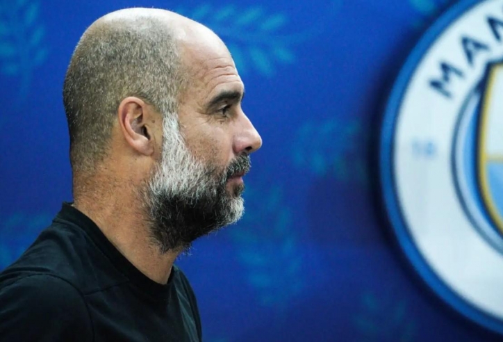 CĐV không vui khi Pep Guardiola gia hạn với Man City