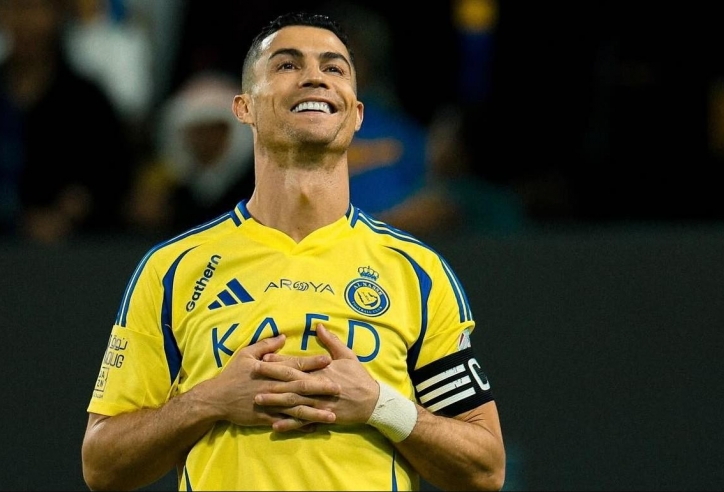 Ronaldo ở lại Arab Saudi, ký siêu hợp đồng hơn 5.200 tỷ đồng