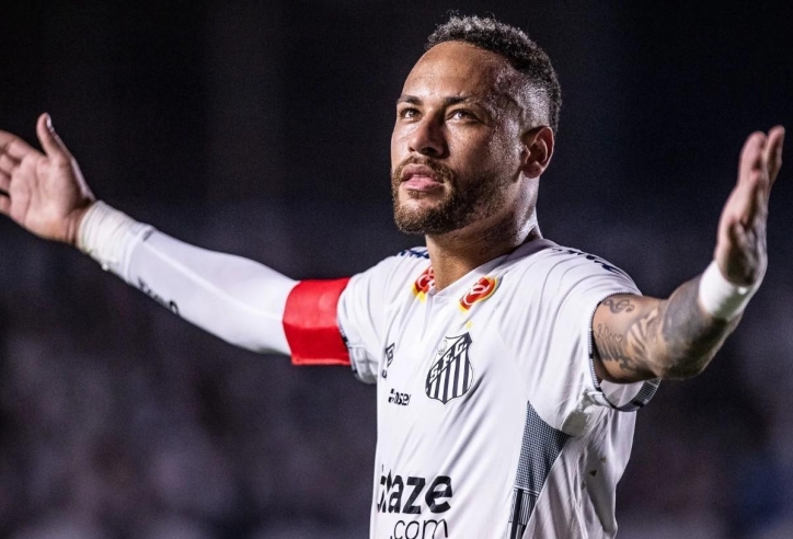 Neymar ghi bàn đầu tiên sau gần 2 năm