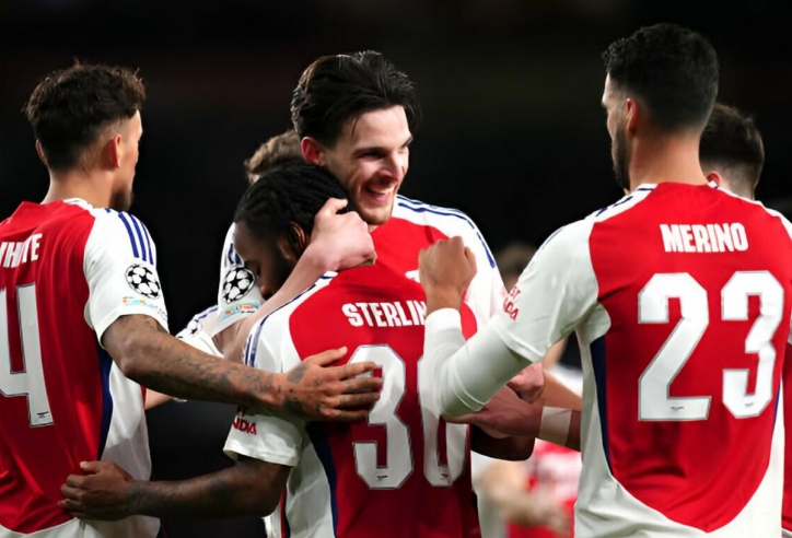 Trực tiếp Arsenal 2-1 PSV: Tấn công quyết liệt