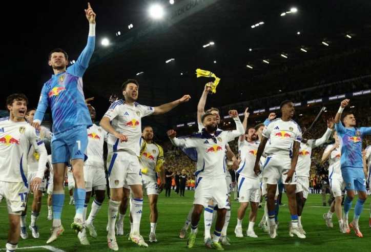 Chính thức: Leeds vô địch Championship với cuộc rượt đuổi điểm số lịch sử